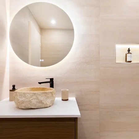 Cozystay - Luxury 1Br Champs Elysees Apartment *