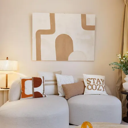 Cozystay - Luxury 1Br Champs Elysees * Paris